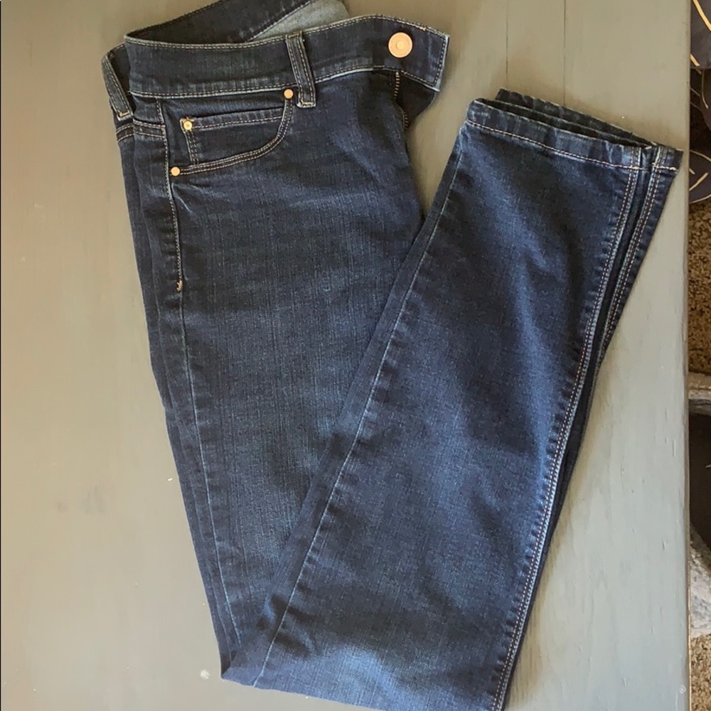 White House black market blue jeans